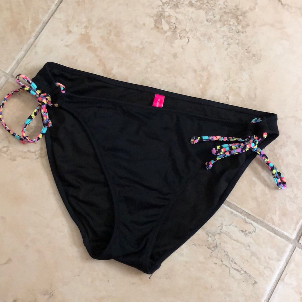 Victoria’s Secret bikini bottoms